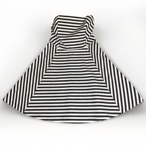 Express Women Sz 8 Black & White Striped Strapless Dress Fit & Flare Chic Style